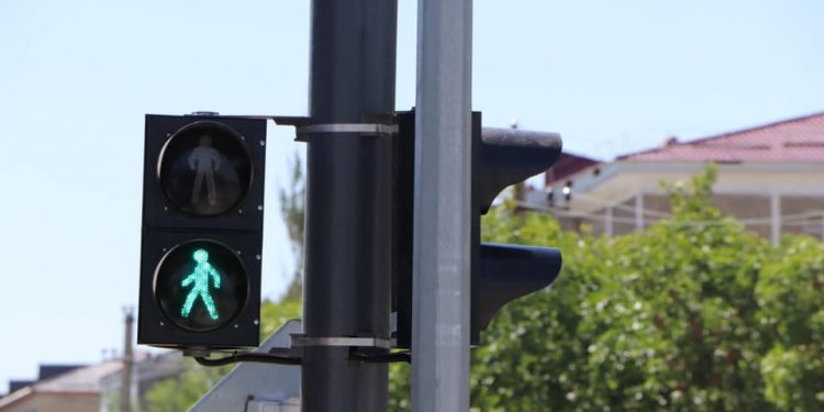 Кентауда жаңа үлгідегі бағдаршамдар орнатылуда