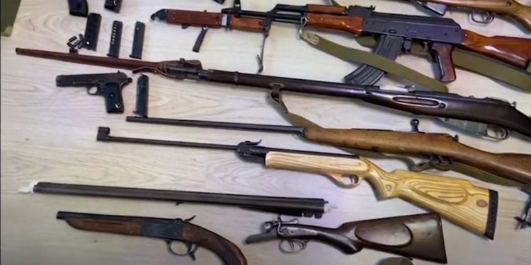 Түркістан облысы тұрғындары полицияға 149 қару тапсырды