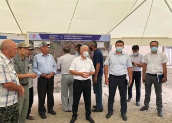 Абай ауданының әкімі «Ынтымақ-2» шағынауданының тұрғындарымен кездесті