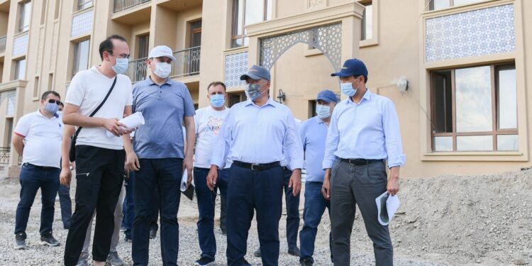 Ө.Шөкеев Түркістанды дамытудың екінші кезеңінде жүзеге асатын жобалардың барысын бақылады