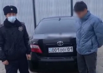 Көлігіне жалған нөмір тағып жүрген азамат жауапқа тартылды