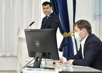 Қала әкімі Қаратөбе аумағының тұрғындарымен кездесті