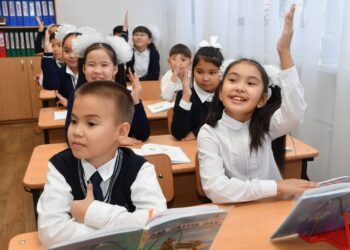 Шымкенттің 101 мыңнан аса бастауыш сынып оқушысы мектепте тегін тамақтануда