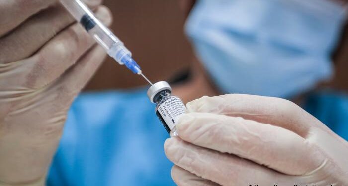 Қалада 112 308 адам ревакцинацияланды