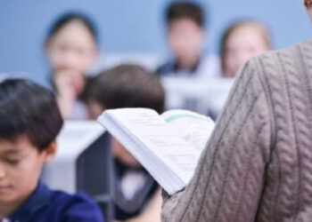 Түркістан облысында  басшыдан «өлердей қорқамыз» деген мұғалімдер шу шығарды