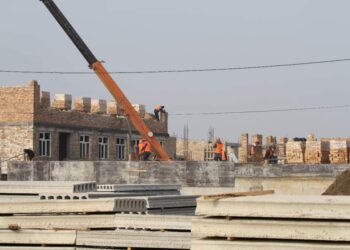 Мақааралда 15 ірі нысан бой көтерді