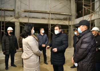 Шымкент әкімі мектеп құрылысымен танысты