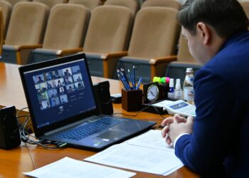 Қала әкімі азаматтарды онлайн қабылдады