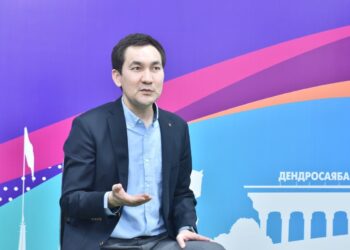 Жастар еркін форматта пікір алмасты