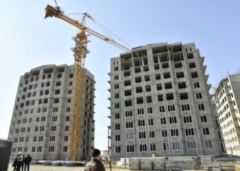 Шымкент әкімі тұрғын үй құрылысын аралады