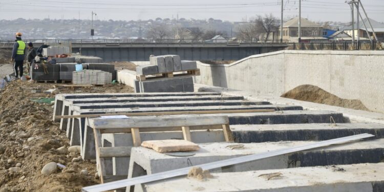 Қала әкімі Қонаев даңғылы жалғасының құрылысымен танысты