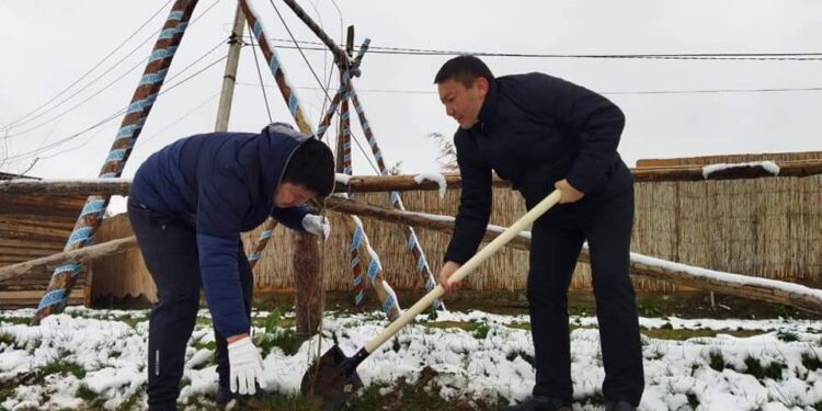 Құқық қорғау саласының өкілдері тал екті