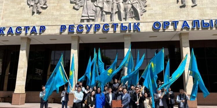 «Рәміздер керуені» еліміздің облыс қалаларына эстафета жолданды