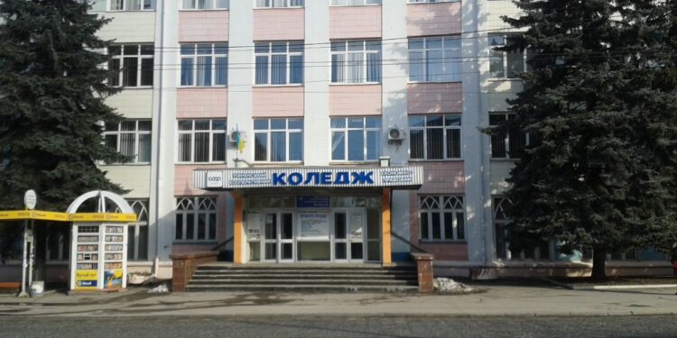 Қазақстанда 18 колледж неге жабылды