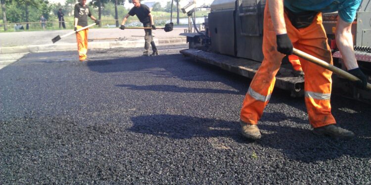 Әл-Фарабиде 2024 жылға дейін 16 көше асфальттанады