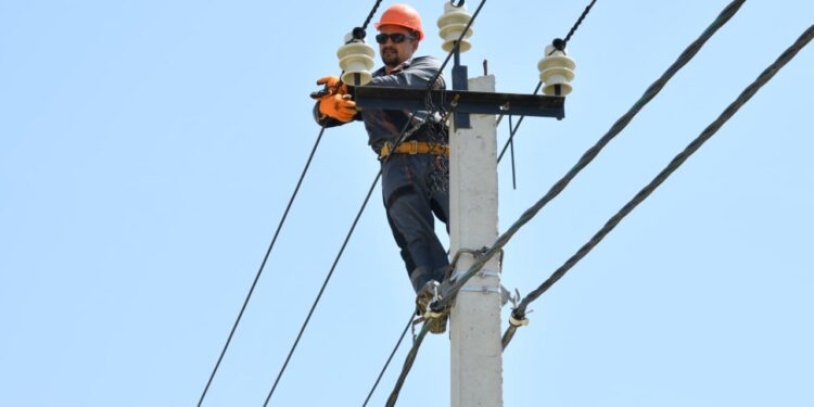 Биыл 8 елді мекен сапалы электрмен қамтылды