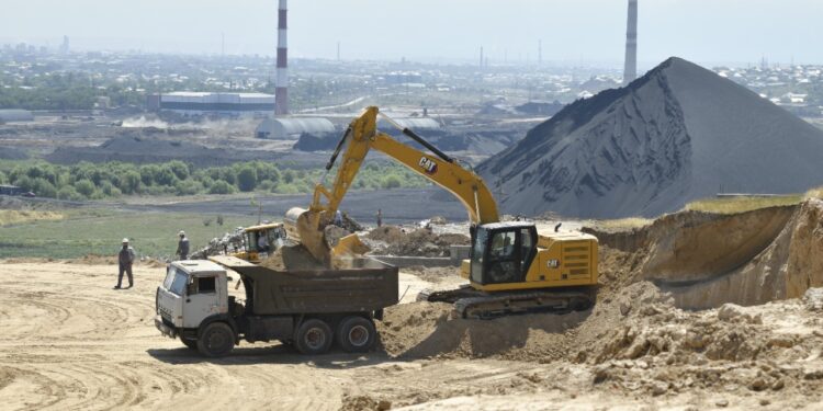 М.Әйтенов Құрсайдың инфрақұрылыммен қамту жұмыстарын тексерді