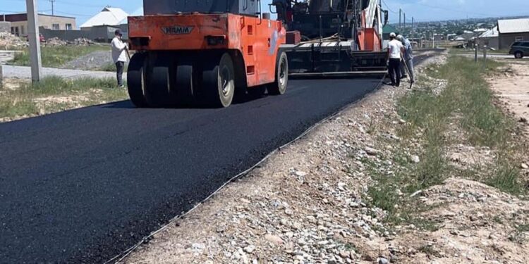 Орташа жөндеу негізінде асфальт төселуде