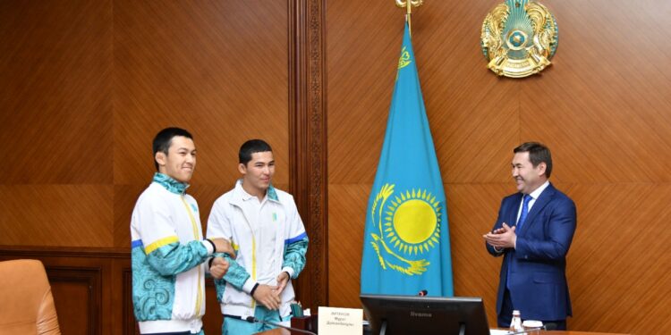 Шымкентте Сурдлимпиада ойындарының жүлдегерлері марапатталды