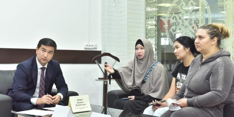 Қала әкімінің бірінші орынбасары азаматтарды қабылдады