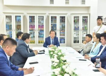 Өнер майталмандары дәстүрлі ән өнерінің болашағын талқылады