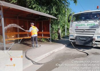 Аудан аумағындағы аялдамалар жуылды