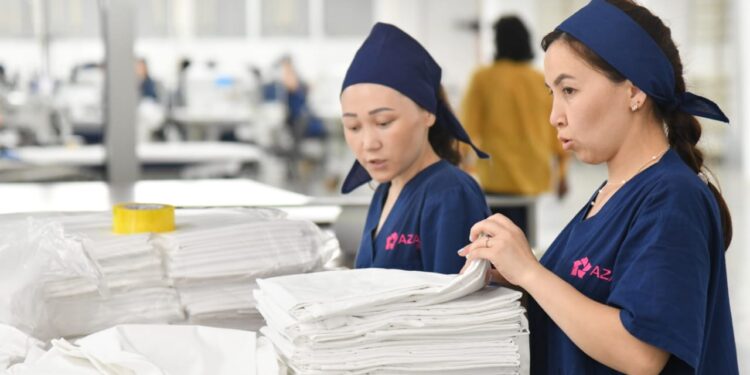 Қала күніне орай «Azala Textile» фабрикасы өндіріс қуатын ұлғайтты