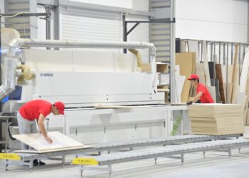 Шымкентте қала күні қарсаңында жиһаз фабрикасы іске қосылды