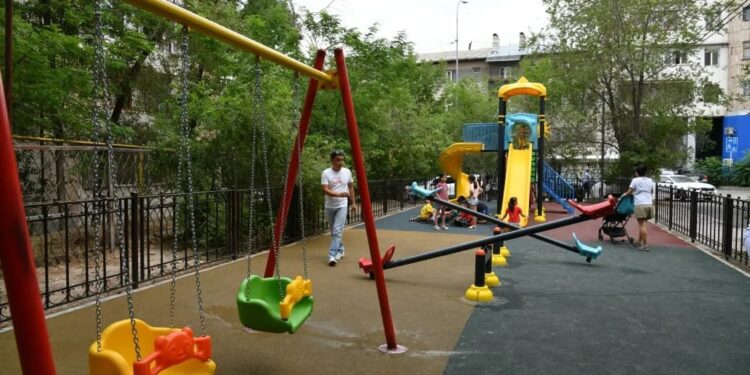 Жаңа ойын алаңшасы пайдалануға берілді