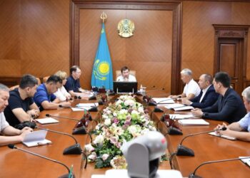 М.Әйтенов коммуналдық қызмет көрсетушілерге ескерту жасады