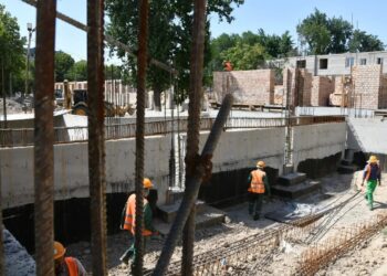 М.Әйтенов: «бес жылда 101 мектеп салынады»