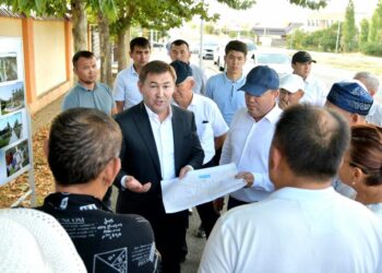 М.Әйтенов тұрғындармен кездесті