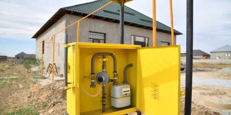 Достық шағын ауданына газ берілді
