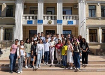 Әл-Фараби ауданының жастарымен кездесу өтті