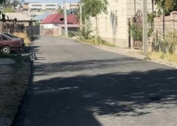 Ақжайықтықтар асфальтталған көшемен жүретін болды