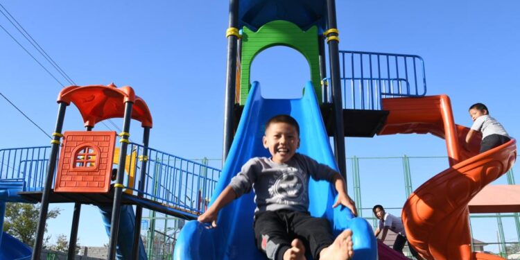 Жаңаталапта 2 ойын алаңшасы пайдалануға берілді