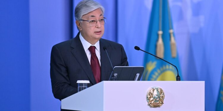 Қасым-Жомарт Тоқаев Шымкент қаласының жұртшылығымен кездесті