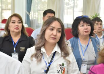 Шымкентте идеология саласының қызметкерлері «ruh camp» семинарында  біліктілігін арттырып жатыр