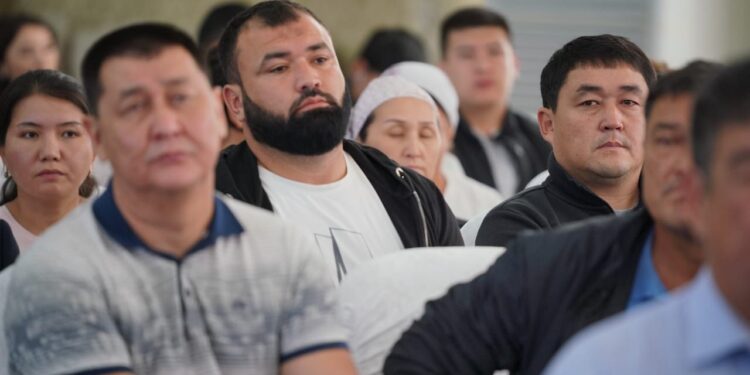 Халықтың бірінші кезектегі мәселесін шешу — басты міндет