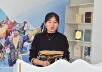 Республика күніне орай Шымкентте ашылған «Бірлік Алаңында» алғашқы дебат өтті