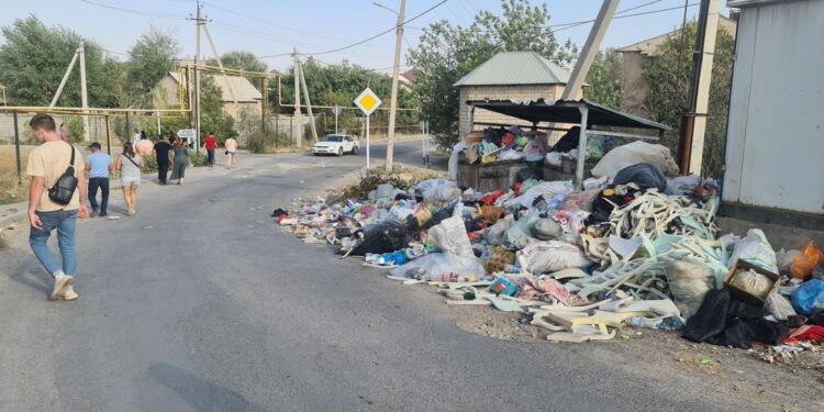 Қоқысты шығару жөніндегі жұмысқа қанағаттанбаған жағдайда тұрғындар компаниямен шартты бұзуға құқылы