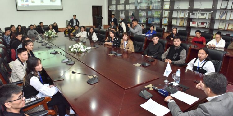 Жастарды жан-жақты қолдау  — басты міндет