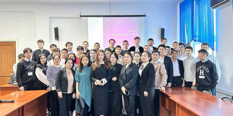 Жастар кәсіби психологтармен ашық сұхбат жүргізді