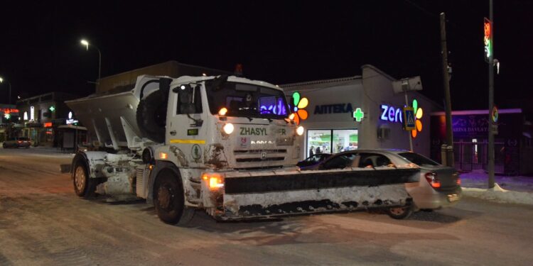 Шаһар басшысы қар тазалау жұмыстарын тексерді