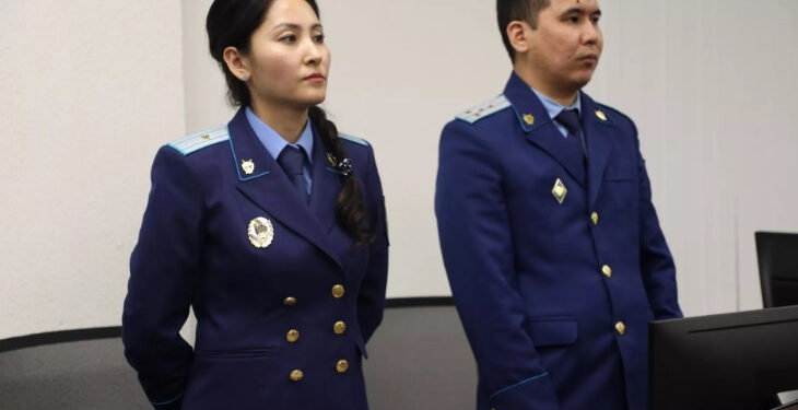 Бишімбаев пен Нүкенованың бір-біріне жазған SMS-тері жарияланды