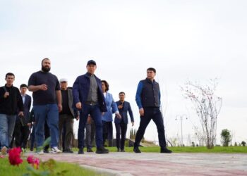 ДАРХАН САТЫБАЛДЫ ҚАЛАНЫҢ ТАЗАЛЫҒЫ МЕН ИНФРАҚҰРЫЛЫМЫН ЖАҚСАРТУ ЖҰМЫСТАРЫН ТЕКСЕРДІ