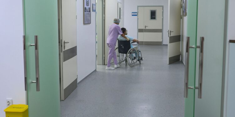 ҮКІМЕТ АУЫЛДАҒЫ ДЕНСАУЛЫҚ САҚТАУ ЖҮЙЕСІН ЖАҢҒЫРТУ ЖОБАСЫН БЕКІТТІ