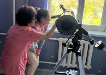 ТҮРКІСТАН ОБЛЫСЫНДАҒЫ «АҚ БҰЛАҚ» ОҢАЛТУ ОРТАЛЫҒЫ БАЛАЛАРҒА КӨМЕКТЕСІП ЖАТЫР