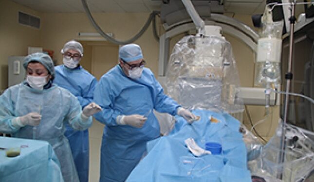 АНГИОГРАФ АППАРАТЫМЕН ОТА ЖАСАЛДЫ