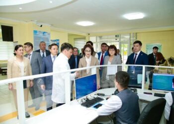 ДЕНСАУЛЫҚ САҚТАУ МИНИСТРІ ТҮРКІСТАН ҚАЛАСЫ МЕН ТҮРКІСТАН ОБЛЫСЫ ТҰРҒЫНДАРЫМЕН КЕЗДЕСТІ